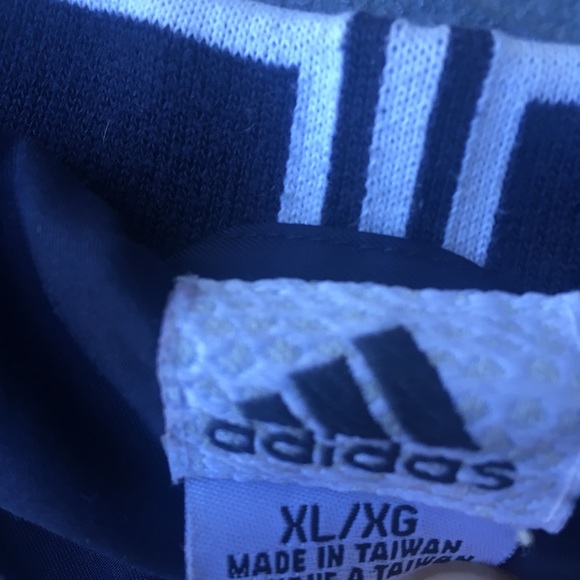 ❌sold❌Navy blue adidas Windbreaker - Picture 4 of 4